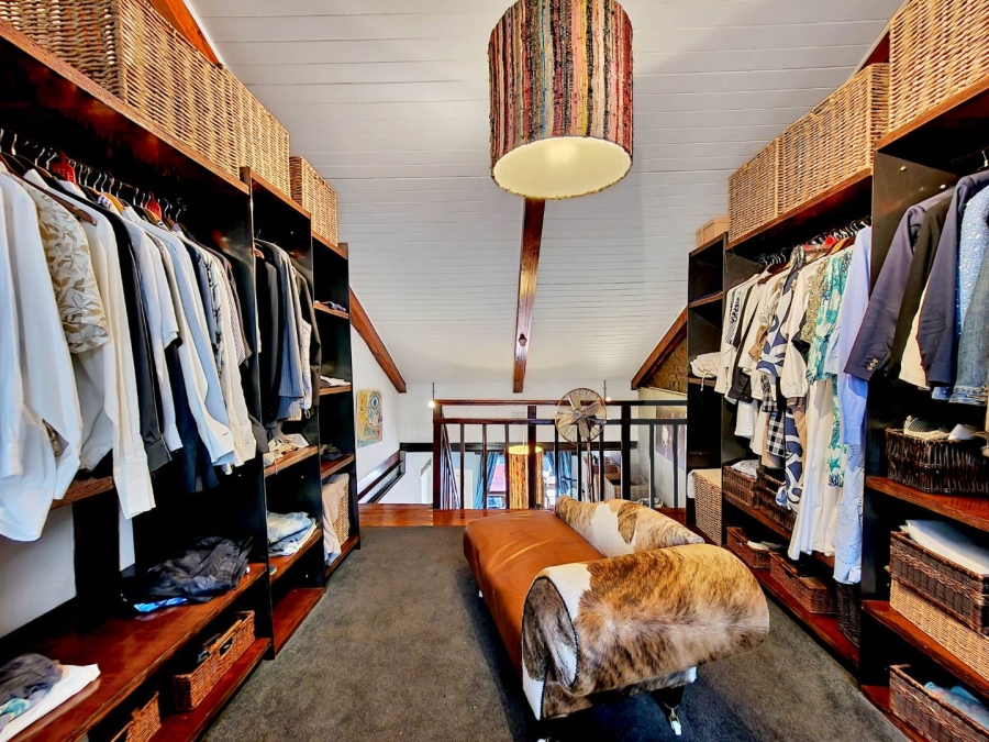 7 Bedroom Property for Sale in Sea Point Western Cape